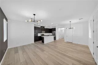 Photo #4: 2769487 Listing 