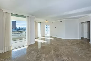 Photo #2: 2769493 Listing