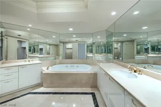 Photo #6: 2769493 Listing