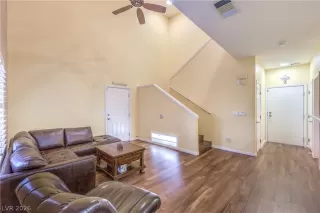 Photo #2: 2769515 Listing