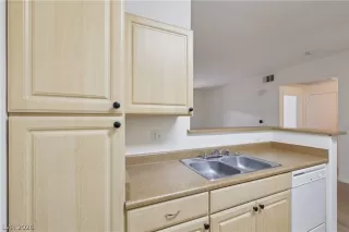 Photo #6: 2769591 Listing 