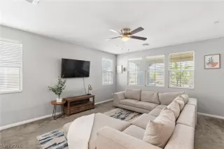 Photo #4: 2769619 Listing 