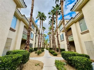 Photo #4: 2769681 Listing
