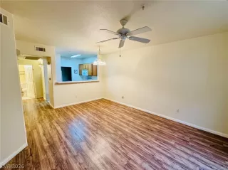 Photo #6: 2769681 Listing