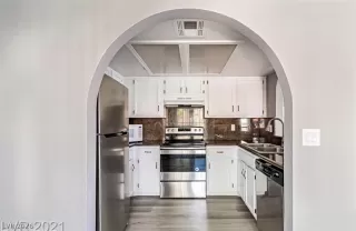 Photo #4: 2769752 Listing 