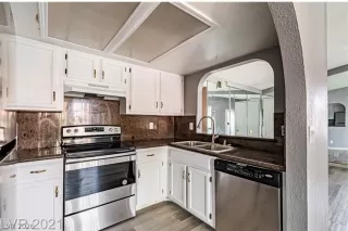 Photo #5: 2769752 Listing 