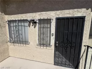 Photo #1: 2769767 Listing 