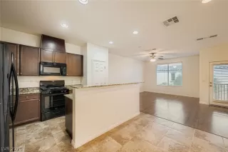 Photo #3: 2769798 Listing 