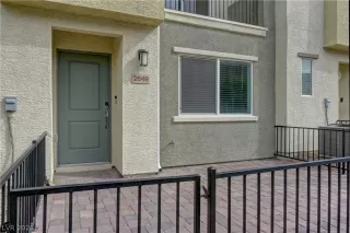 Photo #3: 2769802 Listing