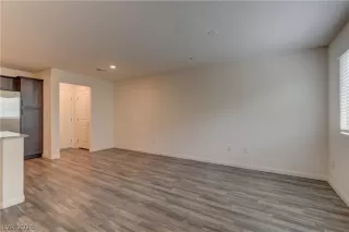 Photo #5: 2769802 Listing