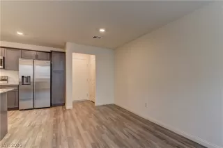 Photo #6: 2769802 Listing