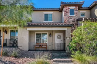 Photo #1: 2769836 Listing