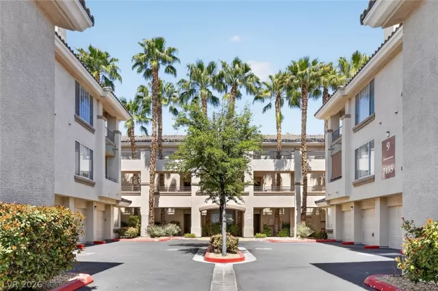 MLS: 2769838 Condo For Sale