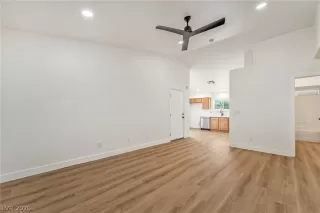 Photo #4: 2769871 Listing 