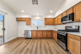 Photo #5: 2769871 Listing 