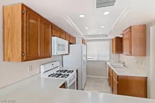 Photo #6: 2769895 Listing 