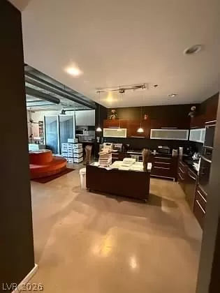Photo #2: 2769944 Listing 