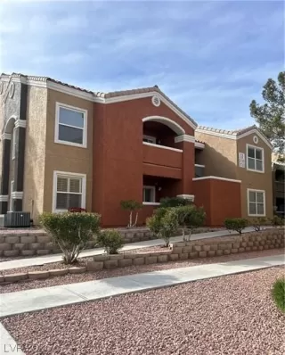 Photo #1: 2769968 Listing