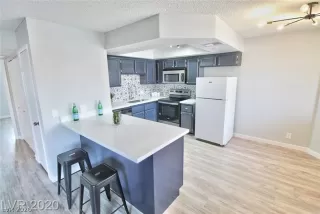 Photo #2: 2769996 Listing 