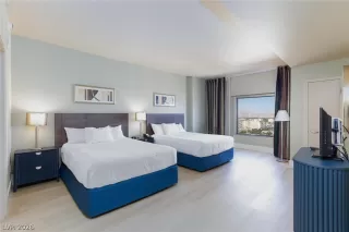 Photo #5: 2770004 Listing