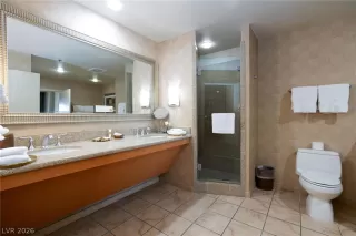 Photo #6: 2770004 Listing