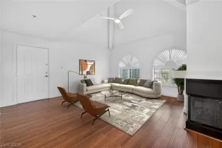 Photo #4: 2770010 Listing 