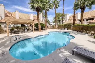 Photo #6: 2770010 Listing 