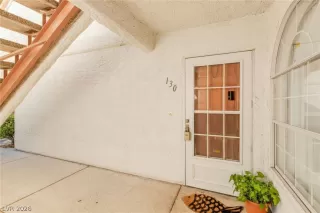 Photo #1: 2770015 Listing 