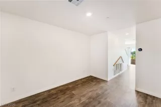 Photo #2: 2770031 Listing 