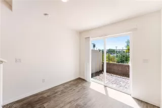 Photo #4: 2770031 Listing 