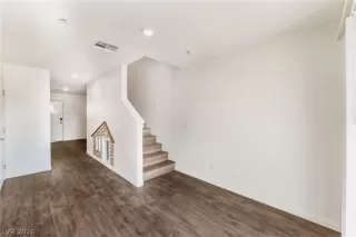 Photo #5: 2770031 Listing 