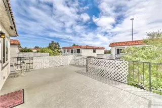 Photo #1: 2770036 Listing 