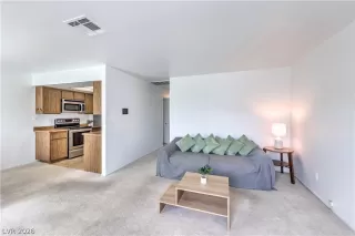 Photo #4: 2770036 Listing 