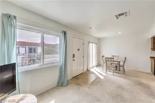 Photo #5: 2770036 Listing 