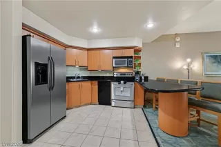 Photo #4: 2770047 Listing 