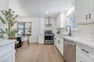 More Details about MLS # 2770052 : 421 GREENBRIAR TOWNHOUSE WAY