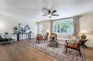 Photo #5: 2770052 Listing 