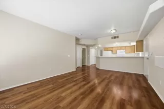 Photo #3: 2770066 Listing