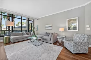 Photo #3: 2770072 Listing 