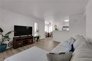 Photo #4: 2770080 Listing 