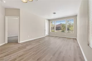 Photo #6: 2770097 Listing 