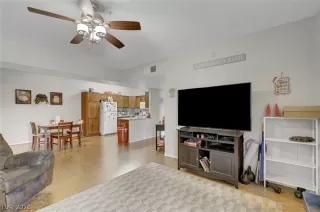 Photo #5: 2770146 Listing