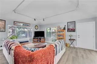 Photo #3: 2770174 Listing