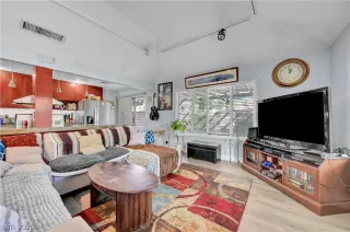 Photo #4: 2770174 Listing