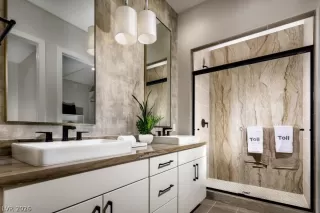 Photo #4: 2770193 Listing