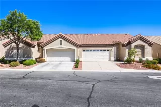 Photo #3: 2770194 Listing