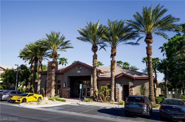 MLS: 2770195 Condo For Sale