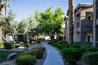 Photo #1: 2770195 Listing 