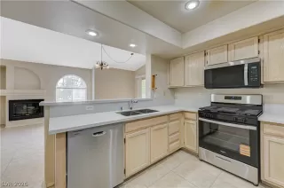 Photo #2: 2770204 Listing 