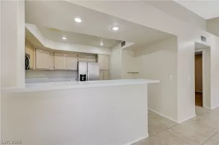 Photo #4: 2770204 Listing 